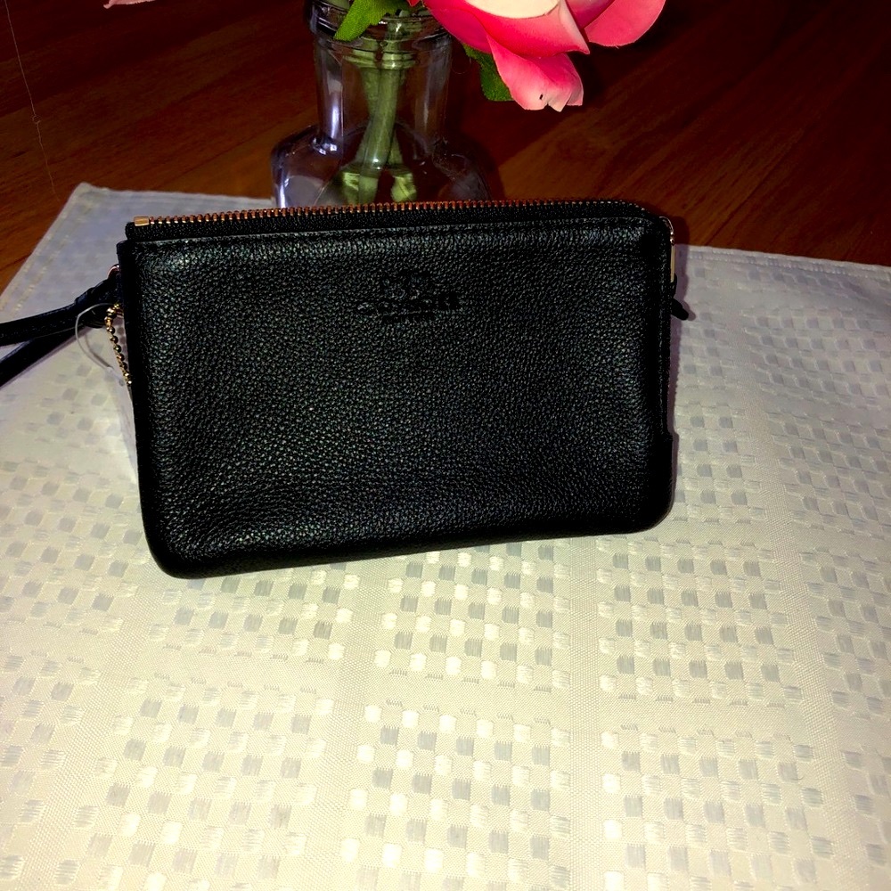 COACH black wristlet w/gold zippers - Picture 6 of 14